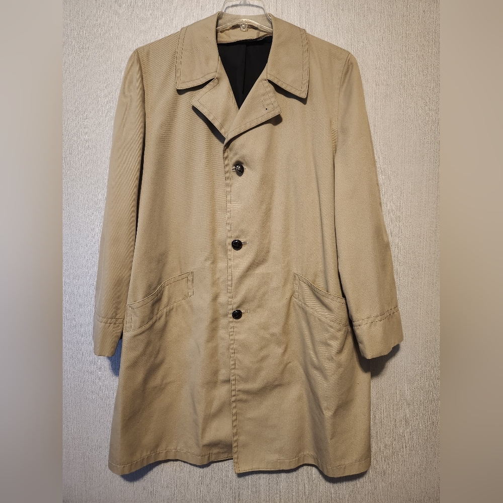 London Fog Maincoats Vintage coat Size 44Long